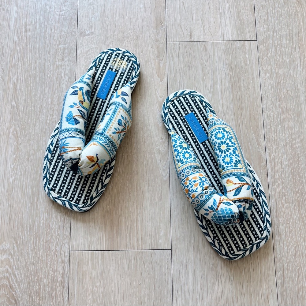 Farm Rio Sandals